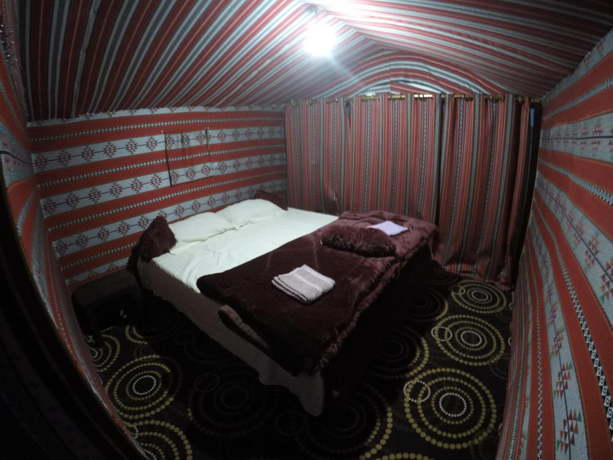 Hotel Khaled'S Camp Wadi Rum Esterno foto